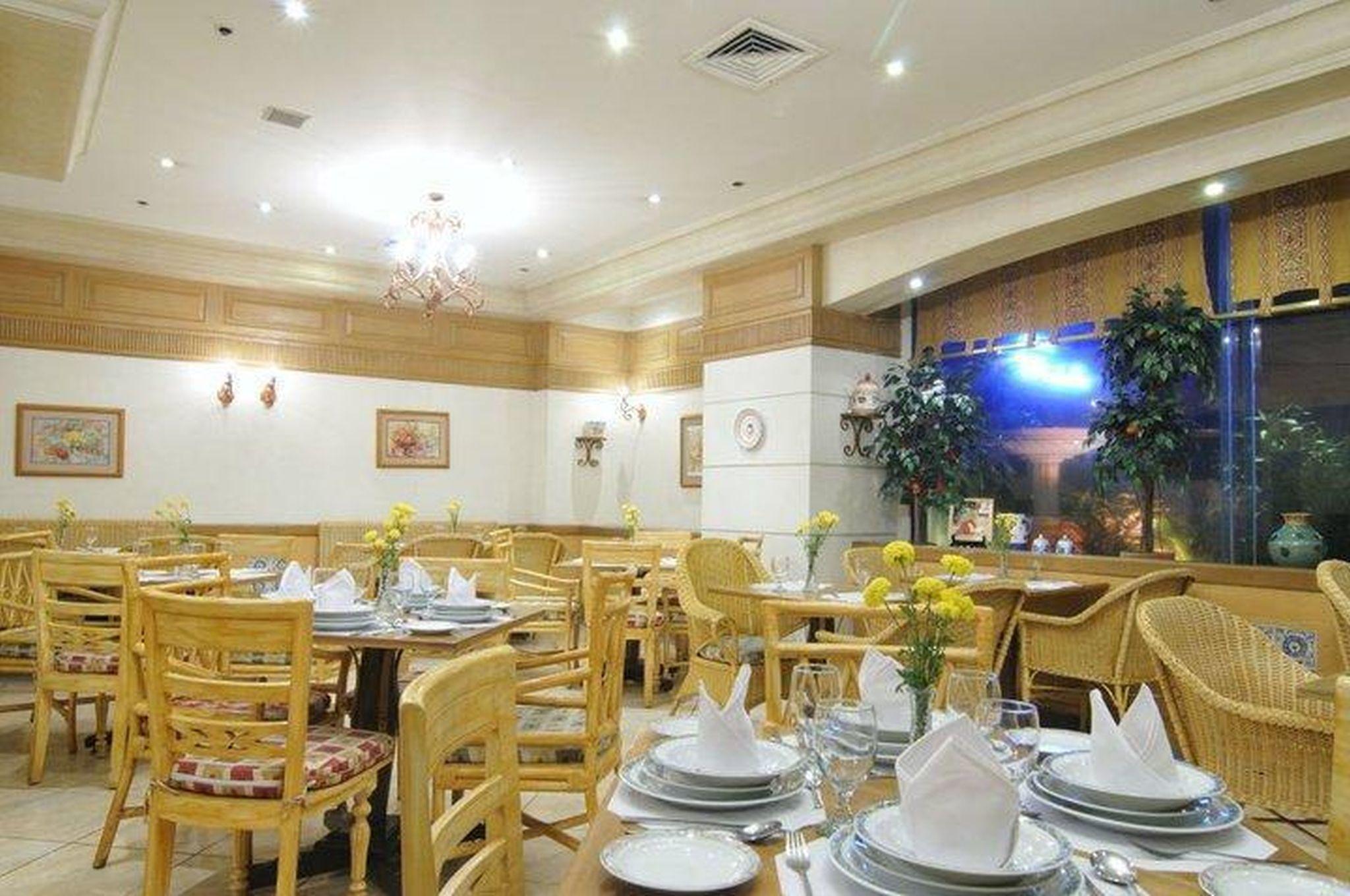 Tiara Oriental Hotel Makati City Ngoại thất bức ảnh