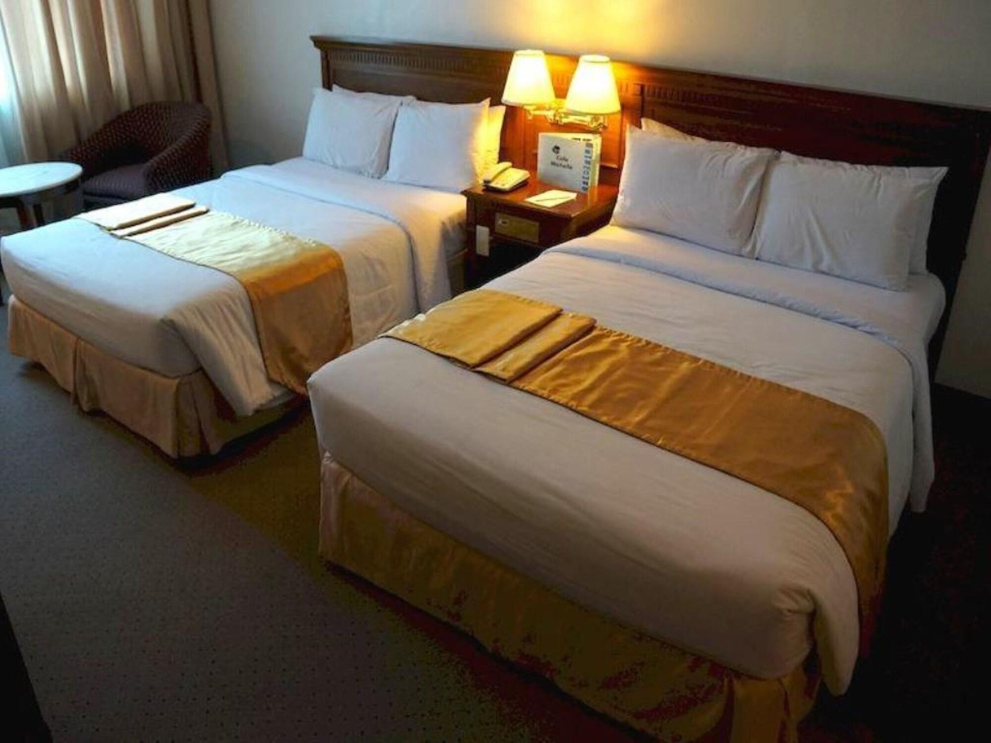 Tiara Oriental Hotel Makati City Ngoại thất bức ảnh